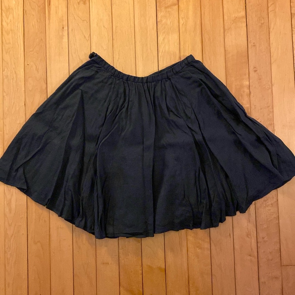 Gray skirt from American Vintage. Size M. Like new.